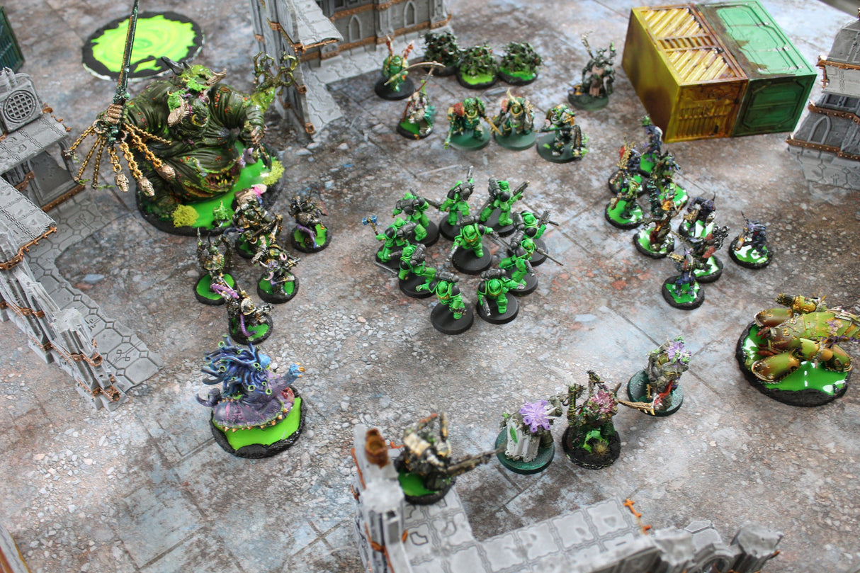 Urban Ruins - Neoprene Battle Mat with Bag