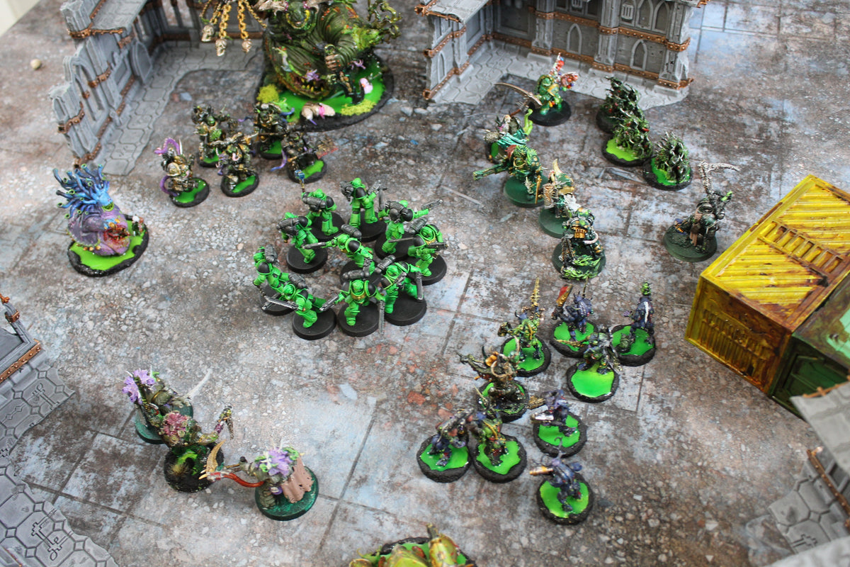 Urban Ruins - Neoprene Battle Mat with Bag
