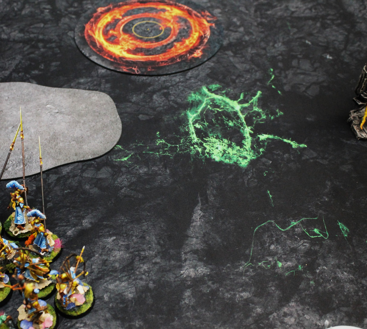 Blighted Cavern - Neoprene Battle Mat with Bag