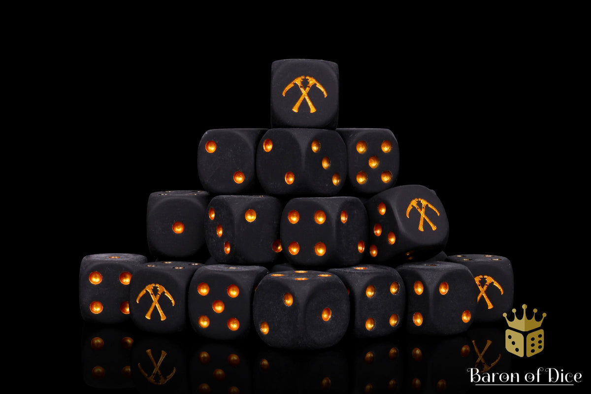 Crossed Scythes 16mm Dice