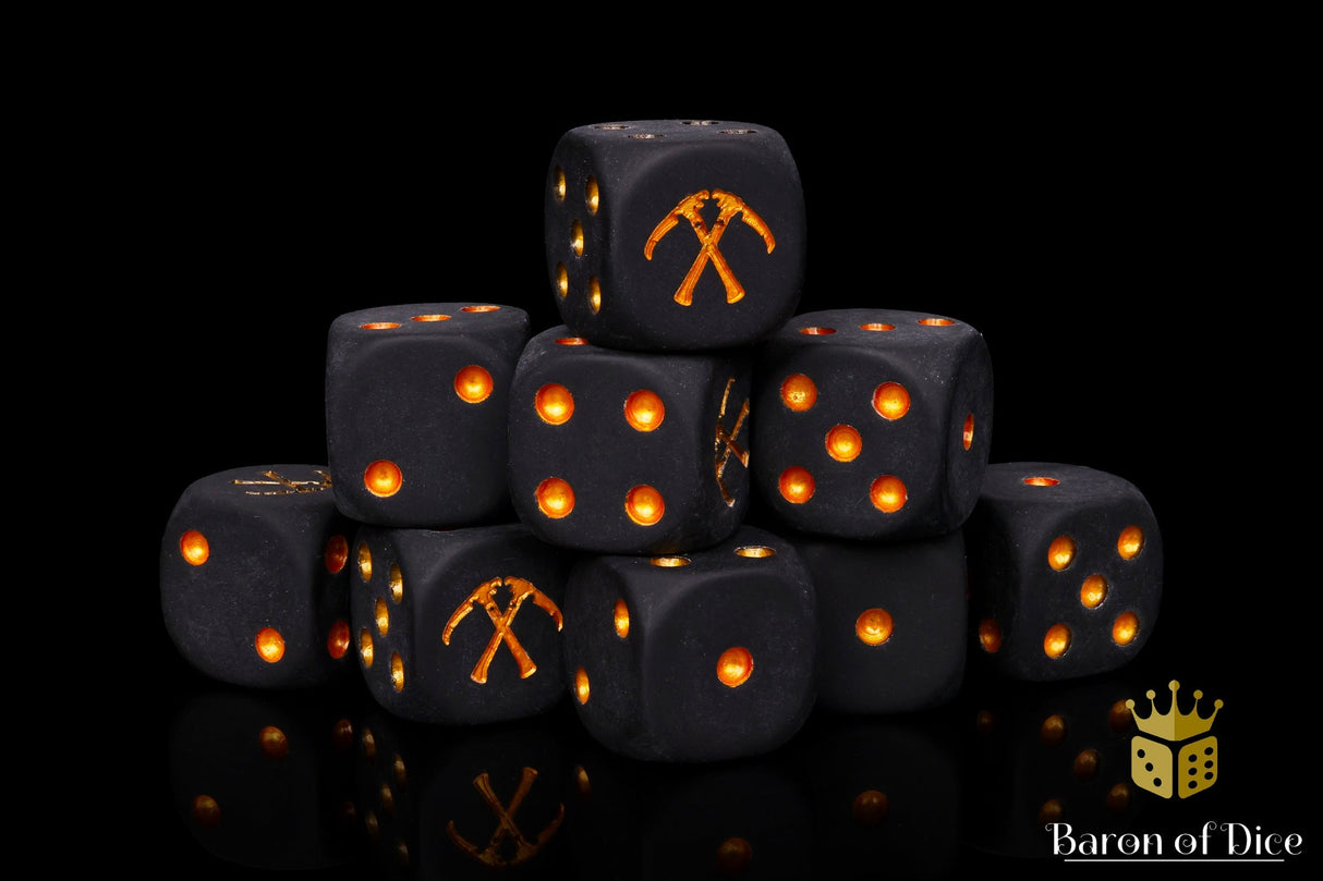 Crossed Scythes 16mm Dice