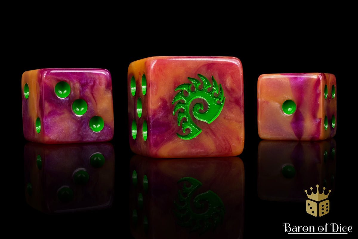 Alien Dice - Orange & Green